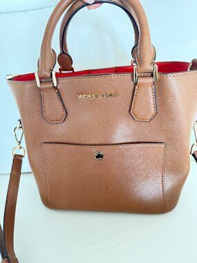 MICHAEL KORS GREENWICH GRAB BAG ACORN BROWN SAFFIANO LEATHER CROSSBODY